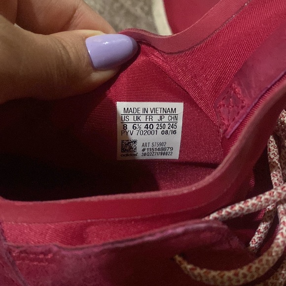 Adidas Tubular - Picture 3 of 3